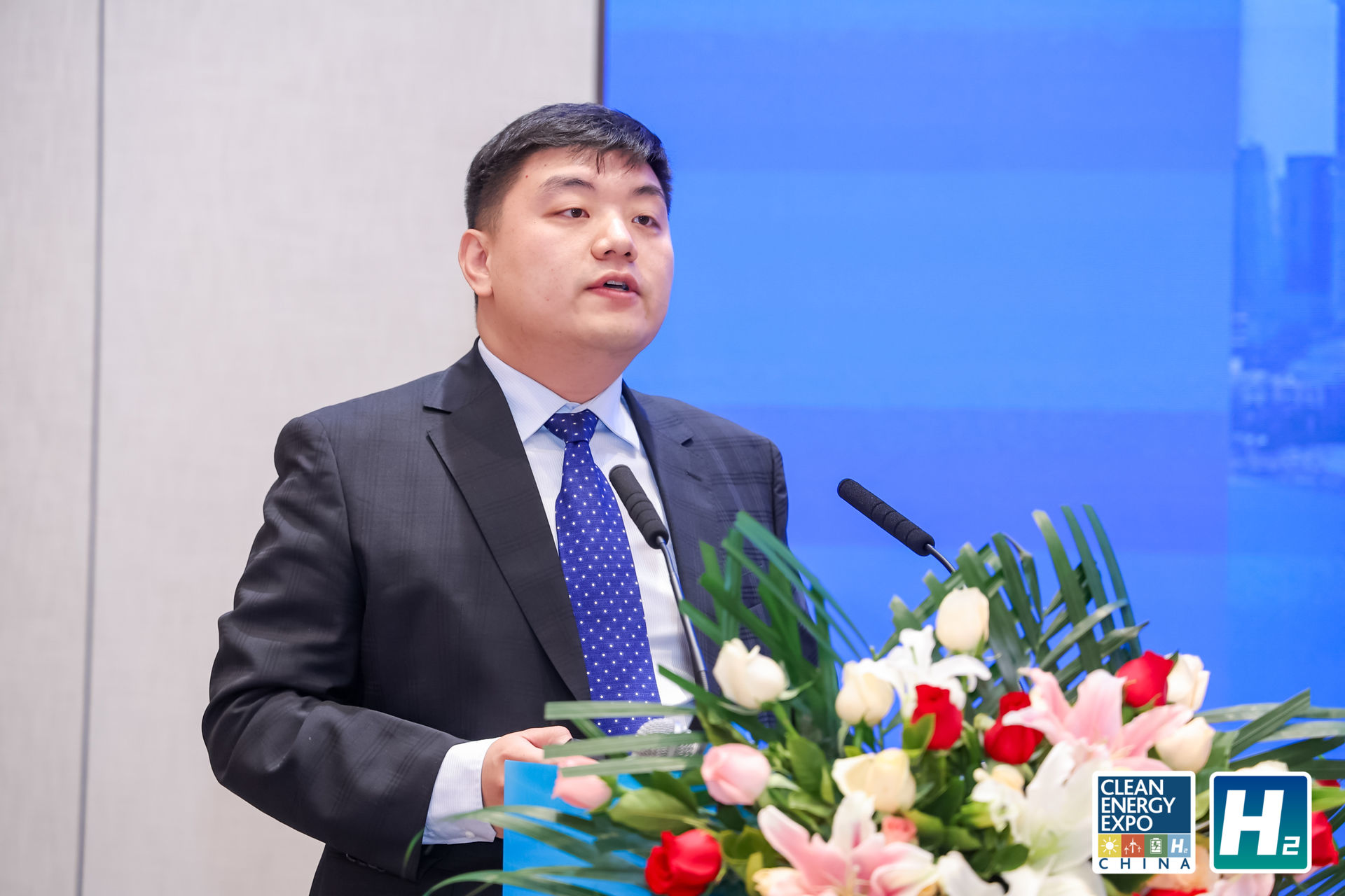 Yuxuan Zhang